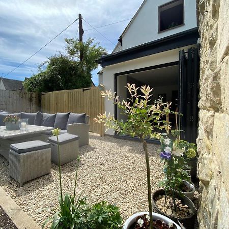 Large Stylish Luxury Cotswold Cottage - Ideal For Families, W/ Ev Charging Andoversford Eksteriør billede